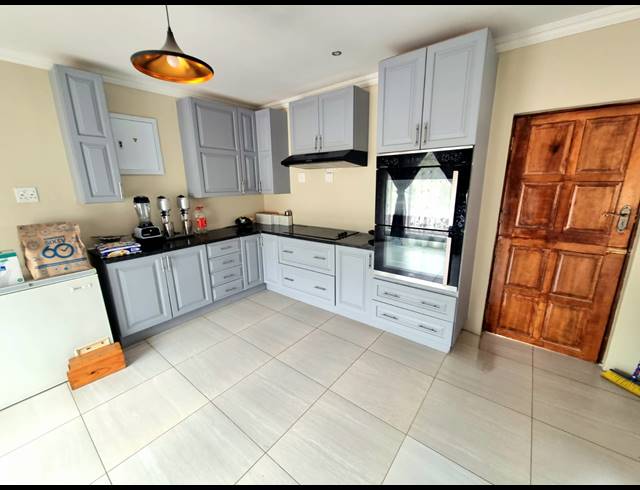 3 BEDROOM HOUSE FOR SALE IN LINMEYER